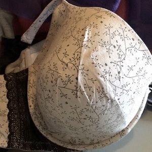 Cacique bra size 42H